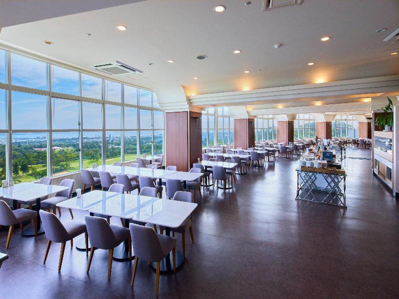 Crowne Plaza Okinawa Uruma Hills, an IHG Hotel image