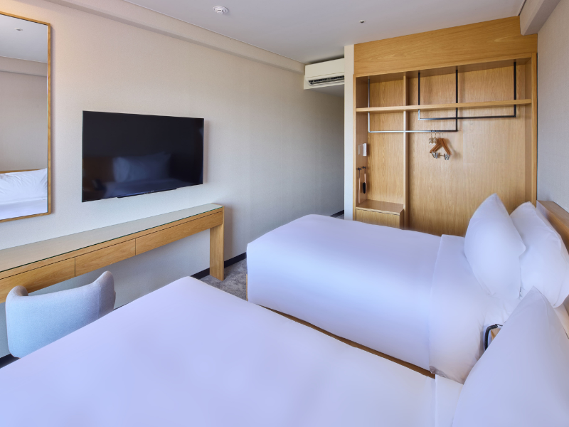 Crowne Plaza Okinawa Uruma Hills, an IHG Hotel image