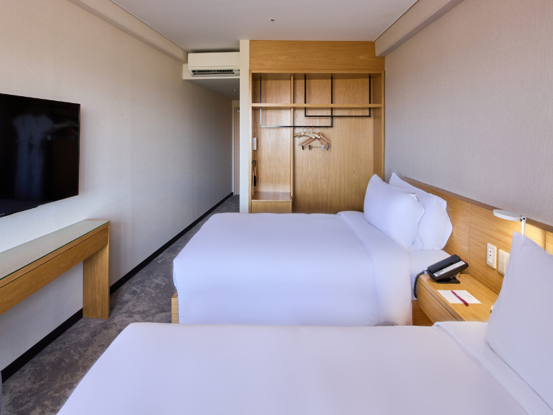 Crowne Plaza Okinawa Uruma Hills, an IHG Hotel image