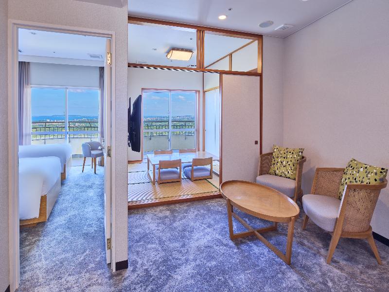 Crowne Plaza Okinawa Uruma Hills, an IHG Hotel image