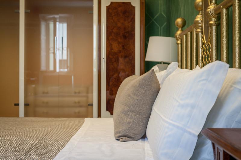 Coclee Guest Suite Palace image