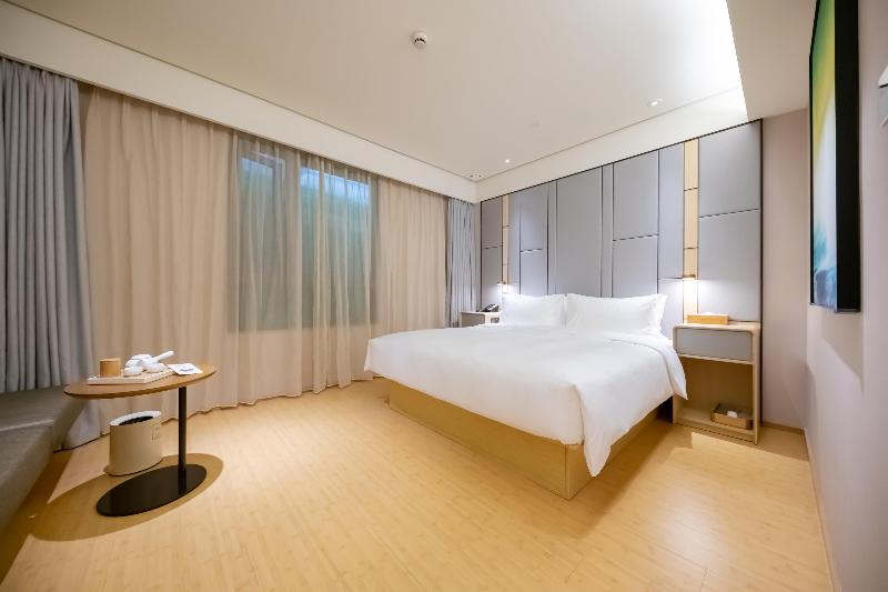 Ji Hotel (Shanghai Hongqiao Huangjincheng Avenue)