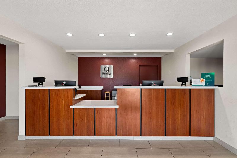 Quality Suites Wildwood - The Villages image