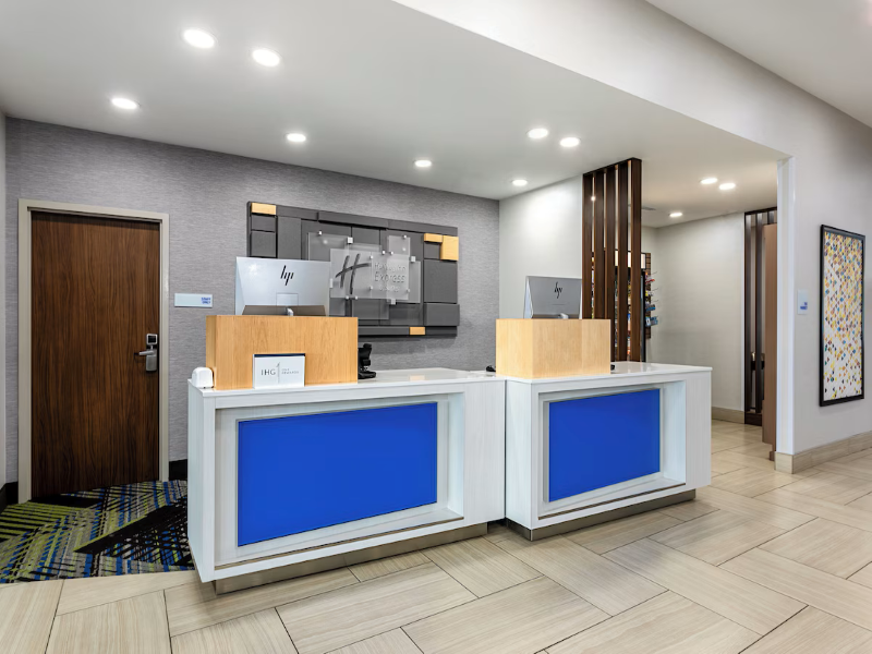 Holiday Inn Express & Suites Miramar image