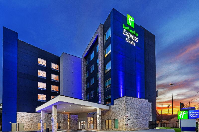 Holiday Inn Express & Suites Houston - N Downtown