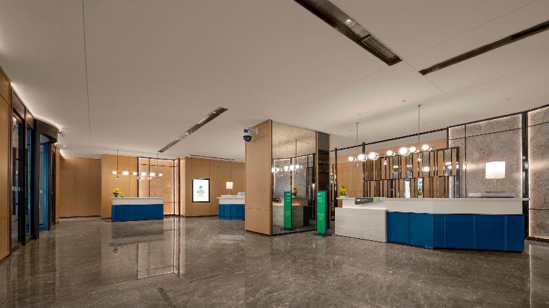 Holiday Inn Qinhuangdao Haigang image
