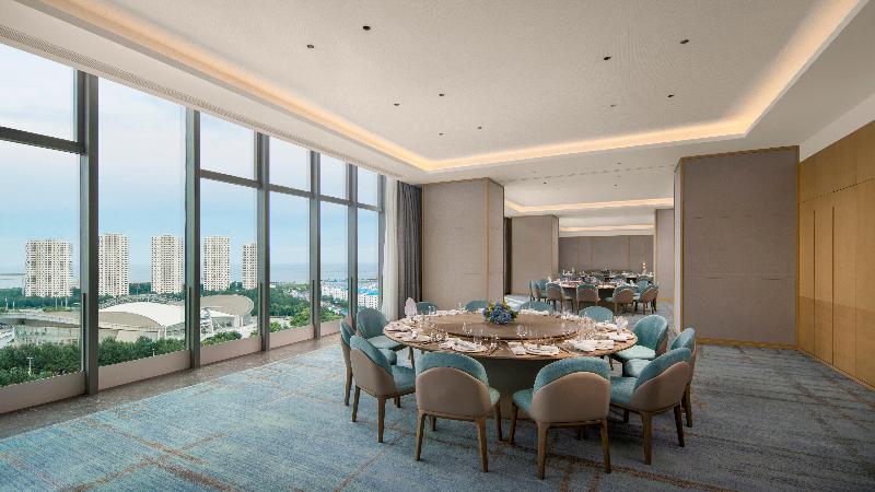 Holiday Inn Qinhuangdao Haigang image