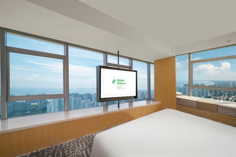 Holiday Inn Qinhuangdao Haigang image