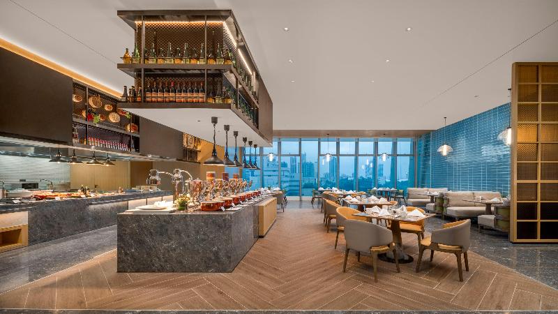 Holiday Inn Qinhuangdao Haigang image