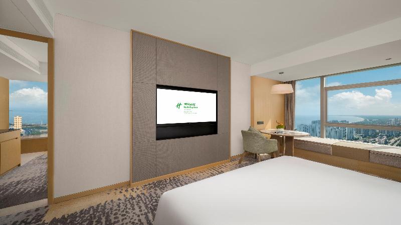 Holiday Inn Qinhuangdao Haigang image