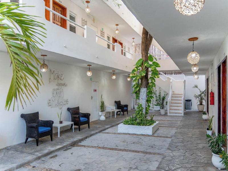 Ahava Hotel image