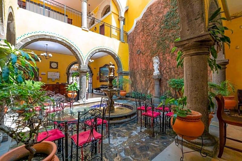 Casa Dulce María
