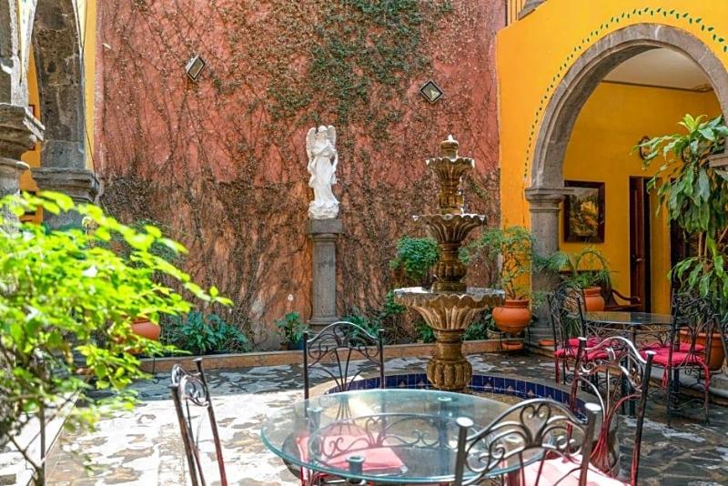 Casa Dulce María