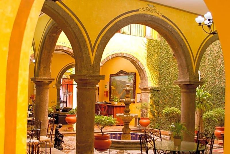 Casa Dulce María