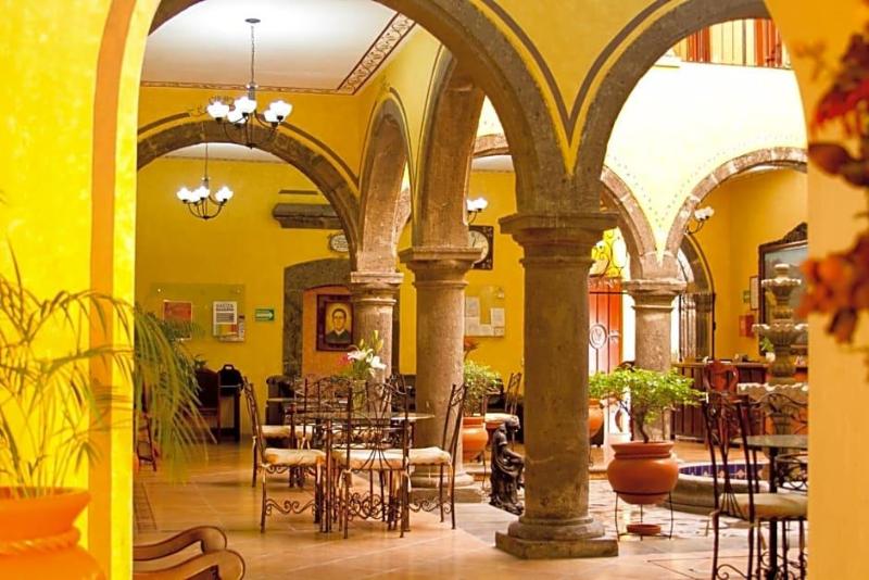 Casa Dulce María