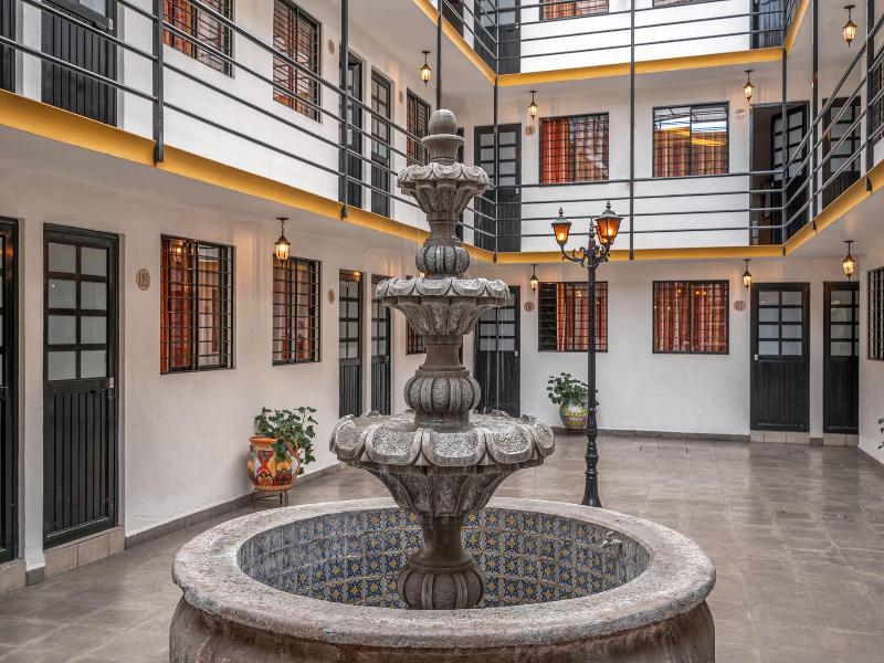 Cinco de Mayo Hotel image