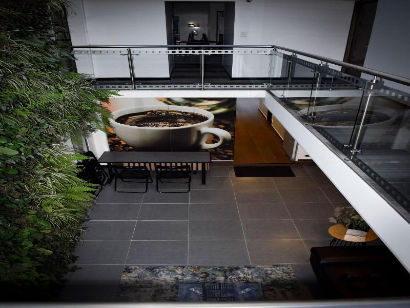 Hotel DC Feria image