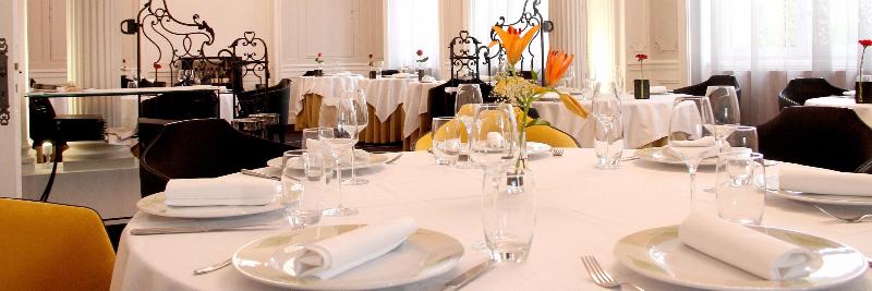 Logis Le Chateau Blanchard image