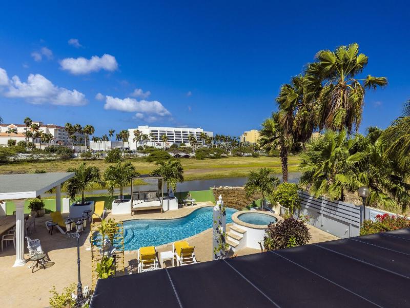 Modern Hotel Aruba image