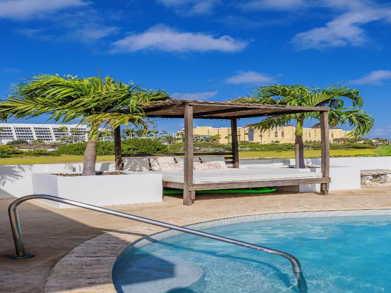 Modern Hotel Aruba image