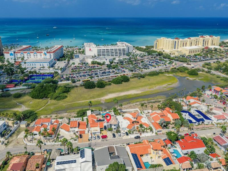 Modern Hotel Aruba image