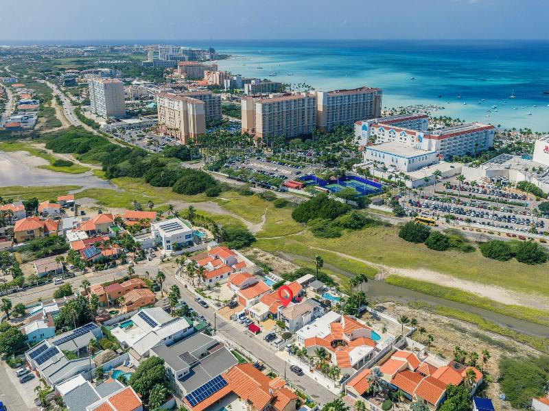 Modern Hotel Aruba image
