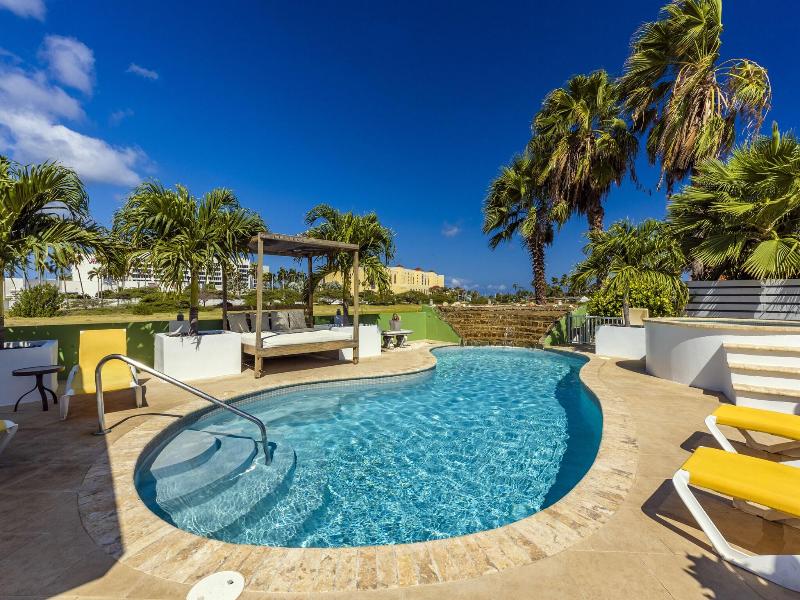 Modern Hotel Aruba image