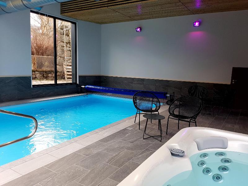 Logis Hotel De La Poste - Tence