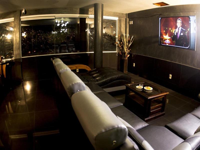 Qantu Hotel image