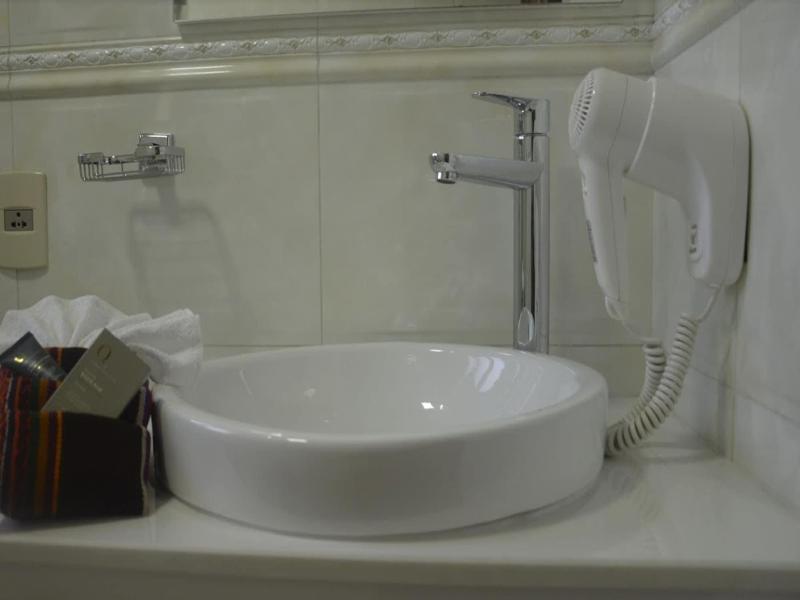 Qantu Hotel image