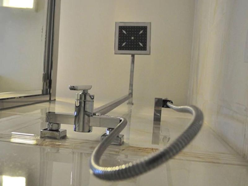 Qantu Hotel image