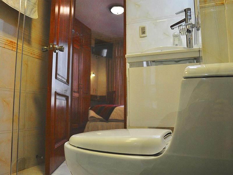 Qantu Hotel image