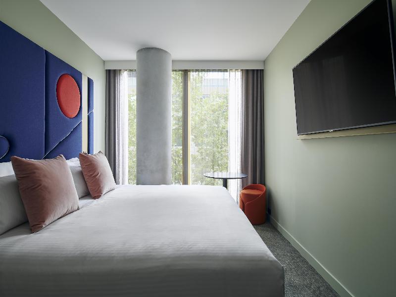 Quincy Hotel Melbourne image