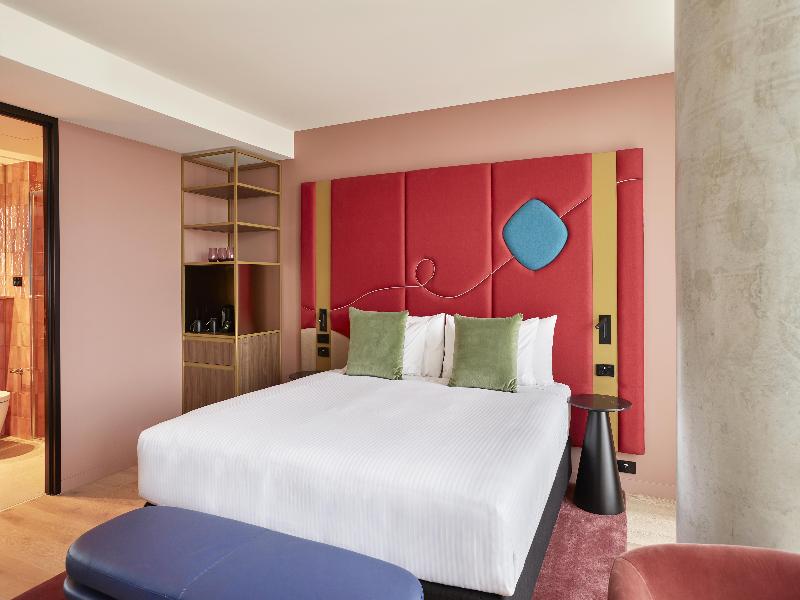 Quincy Hotel Melbourne image
