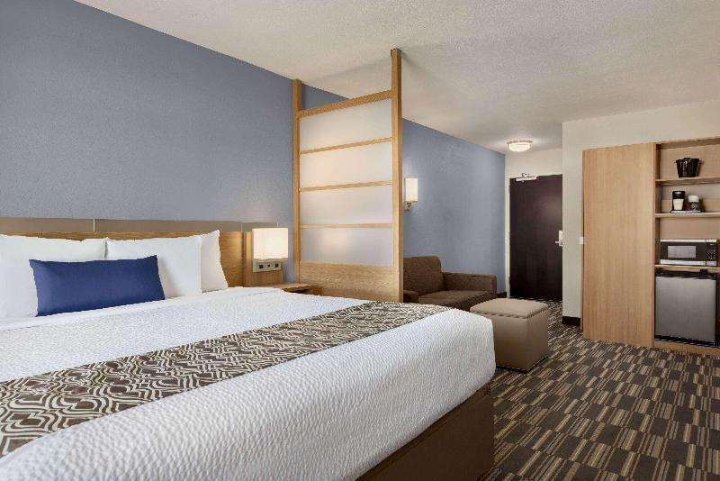 Microtel Inn & Suites by Wyndham Gambrills image