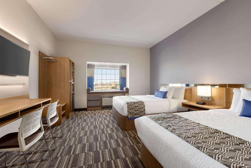 Microtel Inn & Suites by Wyndham Gambrills image
