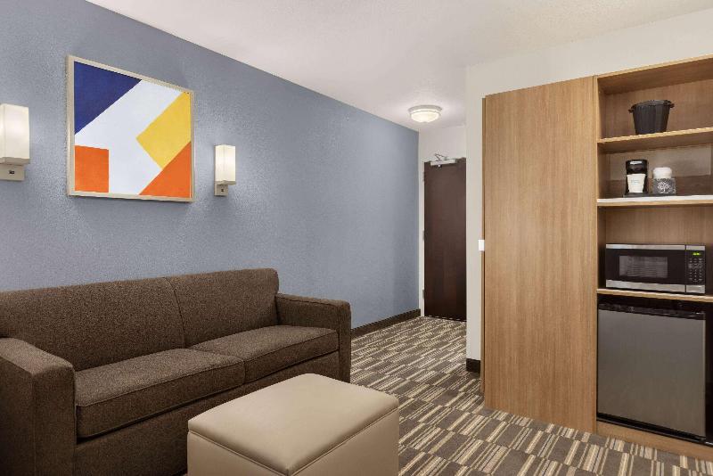 Microtel Inn & Suites by Wyndham Gambrills image