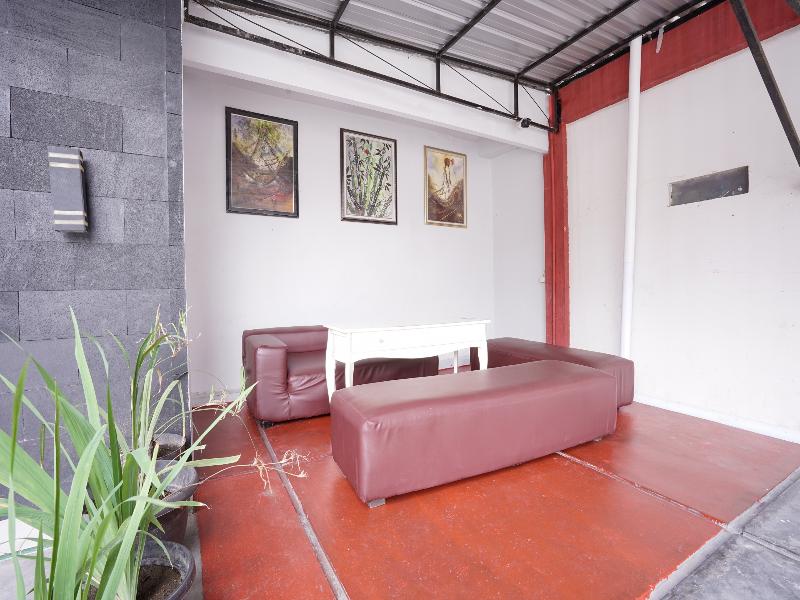 Hotel O Seturan Near Hartono Mall Yogyakarta image