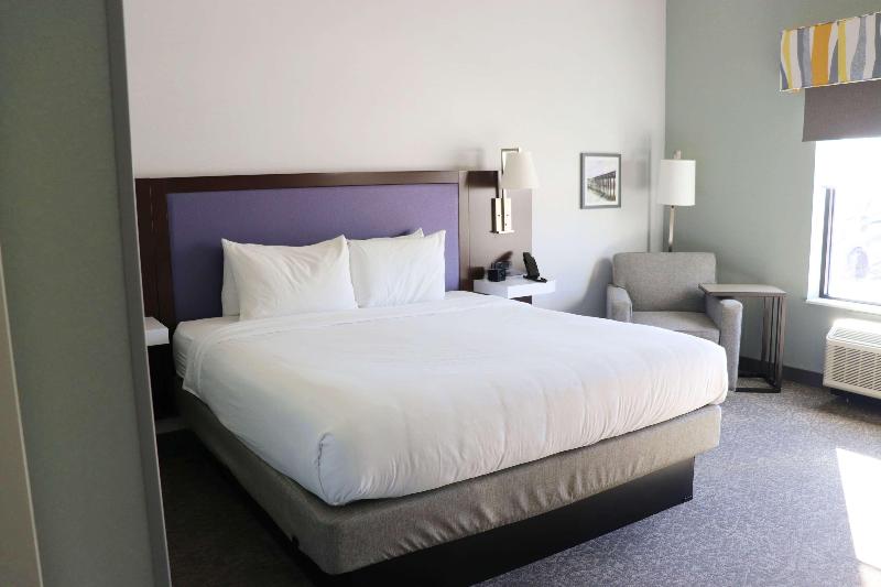 Hampton Inn By Hilton Mcminnville image