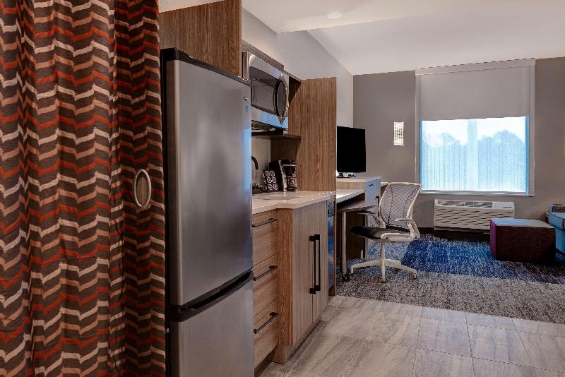 Home2 Suites By Hilton Blythewood image