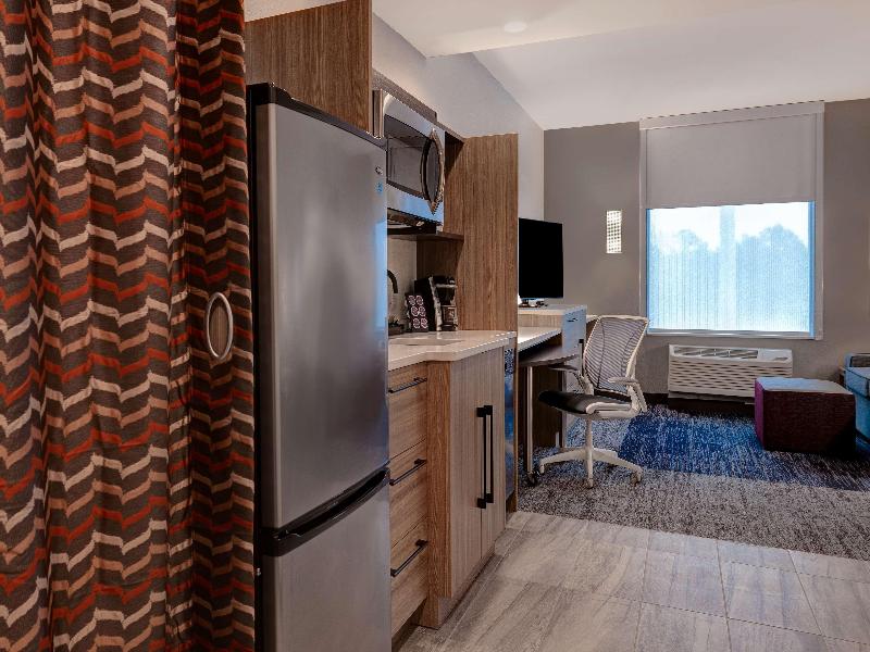 Home2 Suites By Hilton Blythewood image