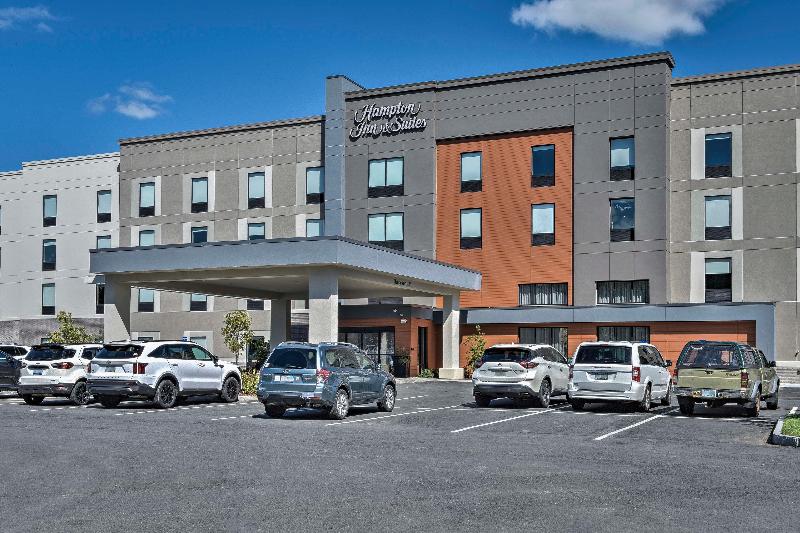 Hampton Inn & Suites Keene image