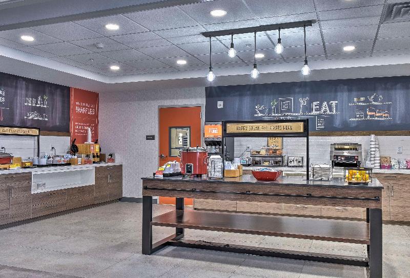 Hampton Inn & Suites Keene image