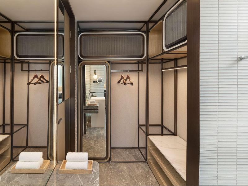 DoubleTree by Hilton Kunming Airport image