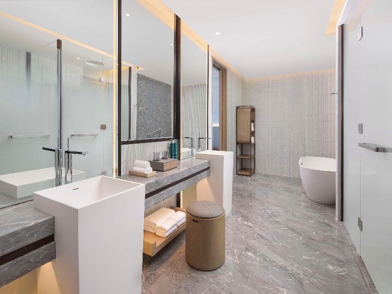 DoubleTree by Hilton Kunming Airport image
