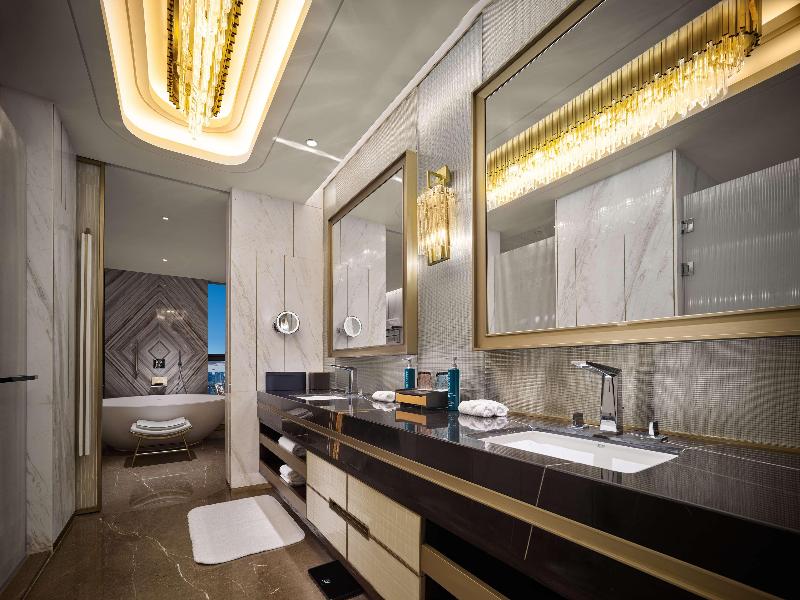 Hilton Lanzhou City Center image