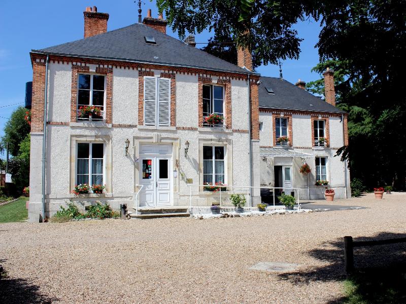 Logis Hotel La Villa Des Bordes
