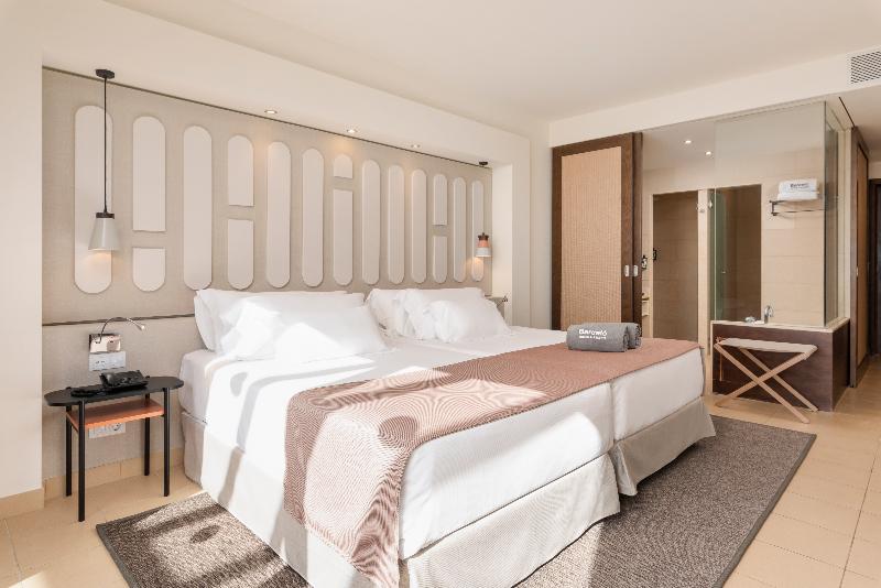 Bed room