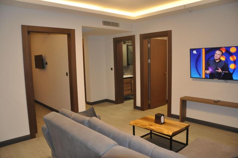 Golaz Suite image