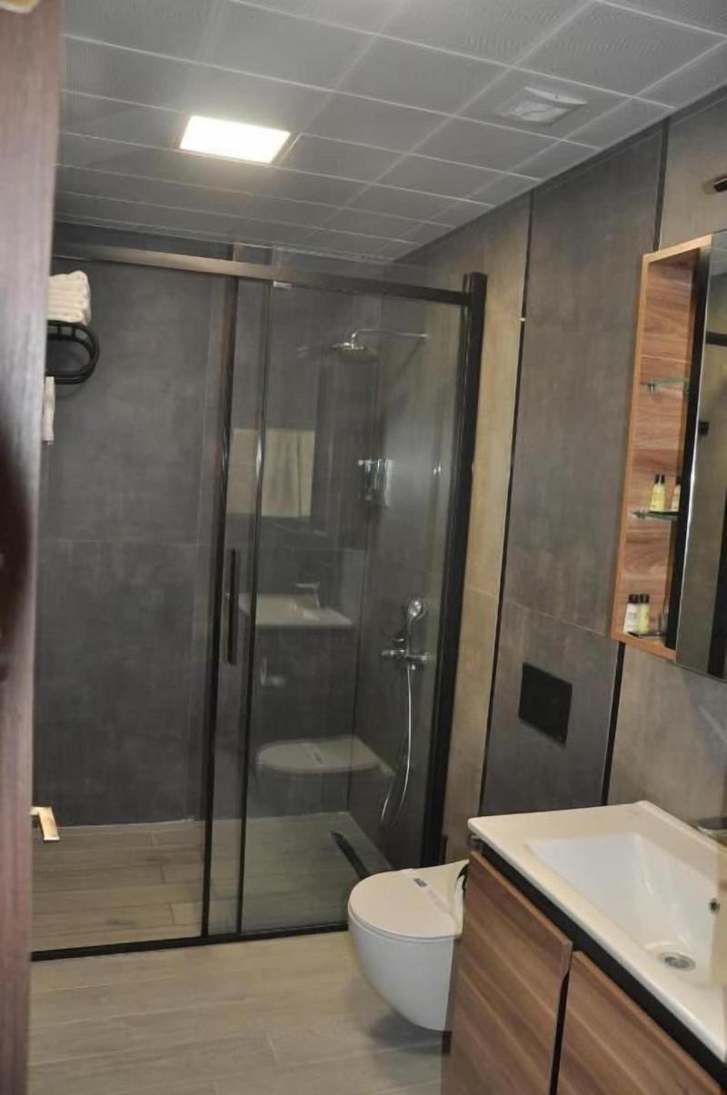 Golaz Suite image